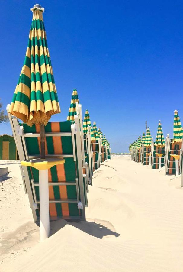 Centro Vacanze Lido Smeraldo Frigole Bagian luar foto
