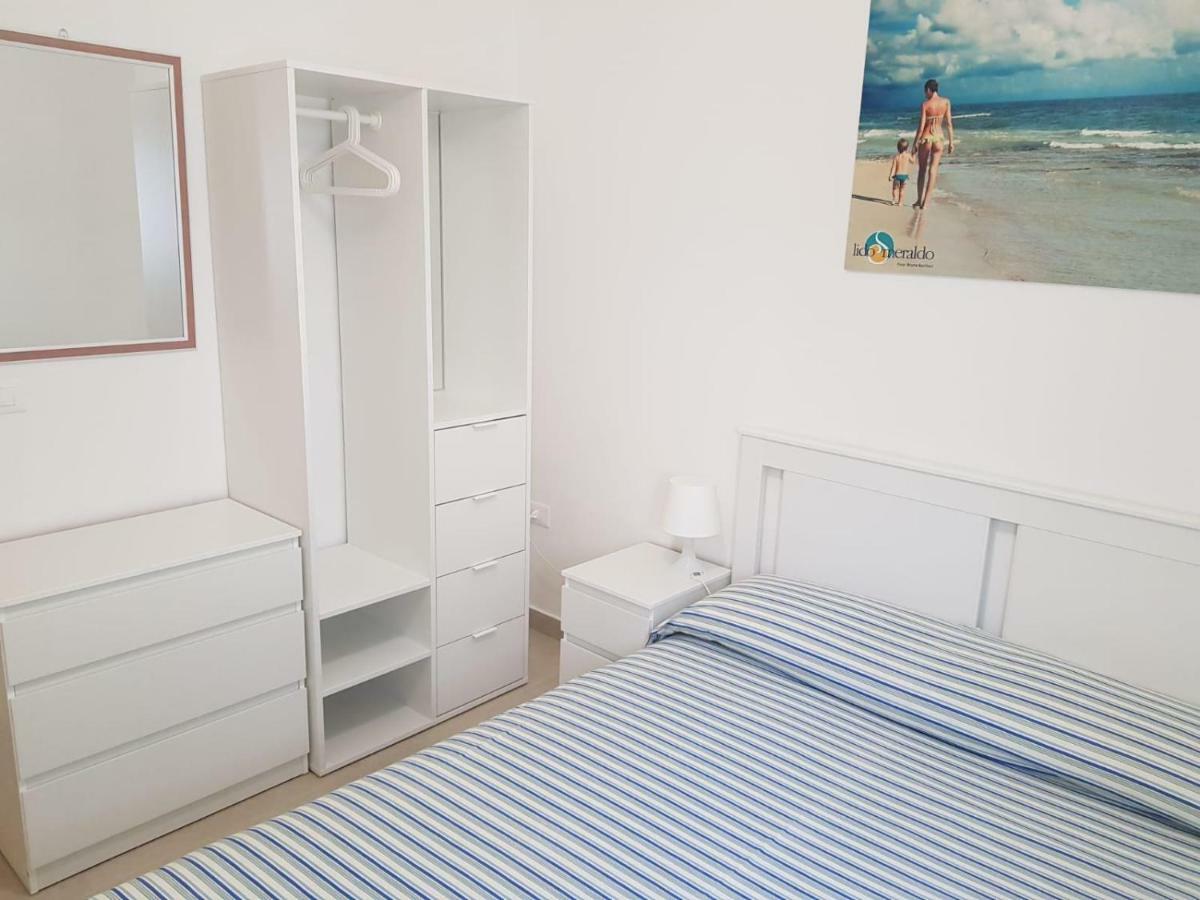 Centro Vacanze Lido Smeraldo Frigole Bagian luar foto